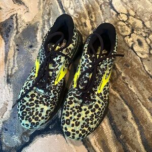 Brooks Wild Print Adrenaline 22